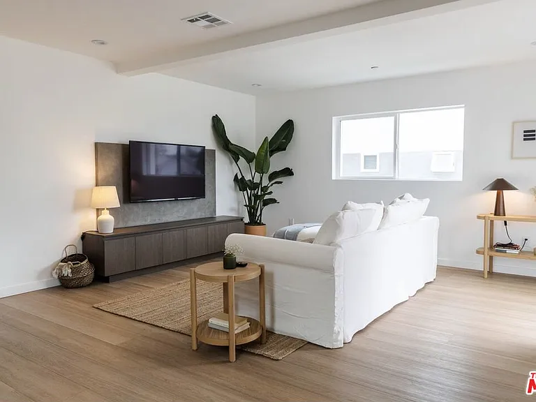 623 N Mariposa Ave — Photo 24