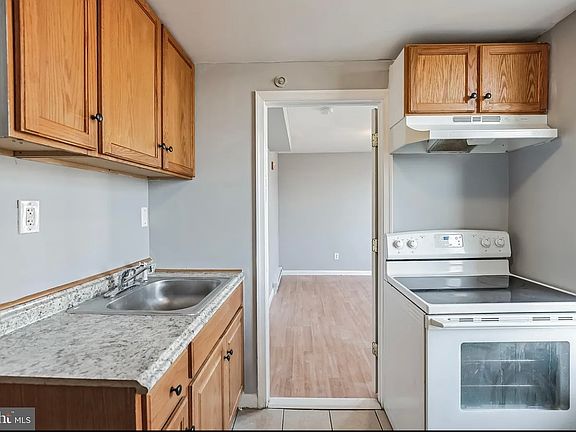 3rd image of 5200 N 11th St #313B