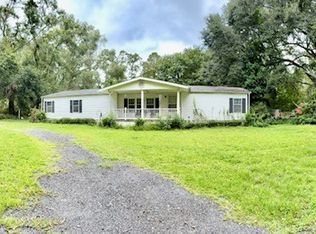 950 Sunshine Rd, Ellabell, GA 31308