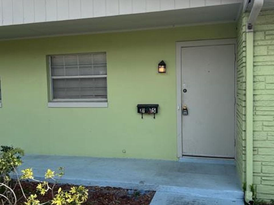 1st image of 7165 Balboa Dr