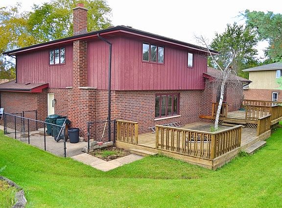 4th image of 15703 Parkside Dr