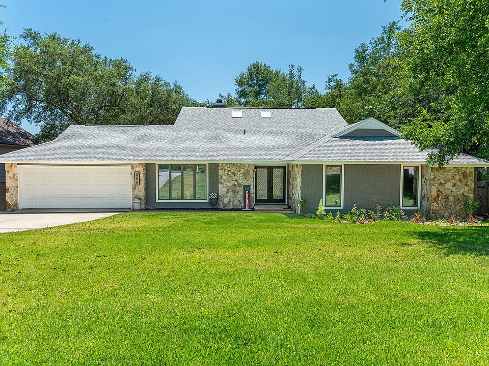 1st image of 305 Antiqua Way