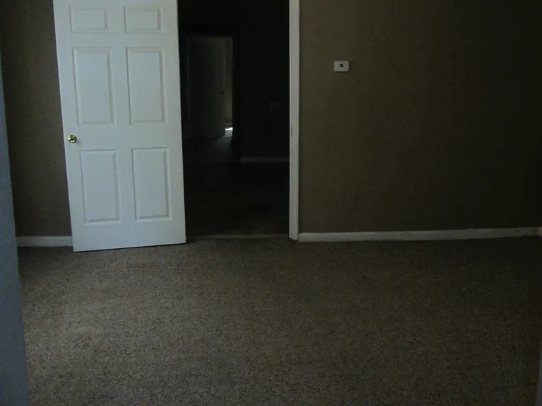 2014 W Main St #1F — Photo 8