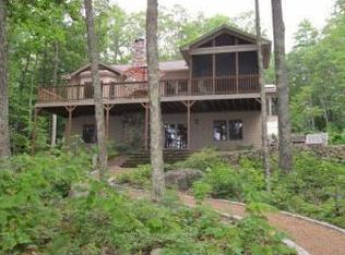4 Granite Rd, Naples, ME 04055