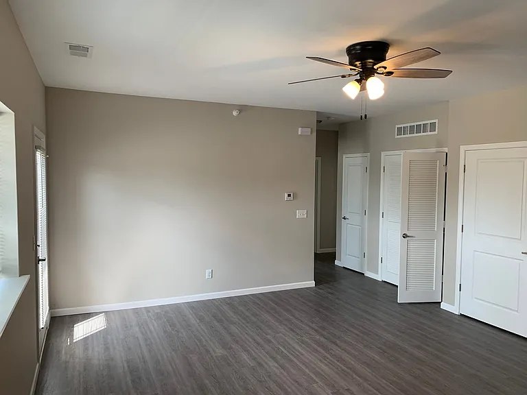 Cypress Ridge Apartments — Photo 9
