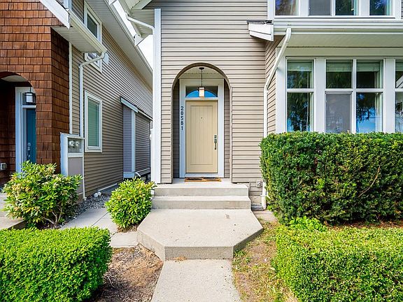 2nd image of 20581 84th Ave
