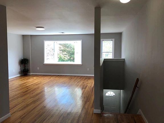 3rd image of 14639 22nd Ave Floor 2
