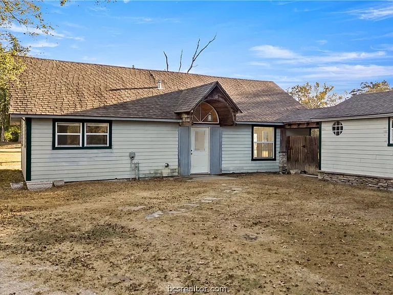 8111 S FM 2038 — Photo 34