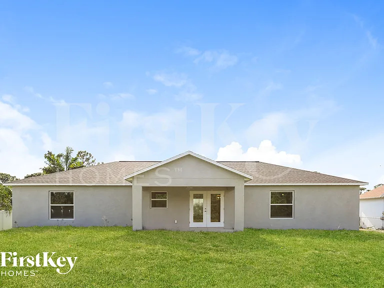 11932 Gretchen Ave — Photo 15