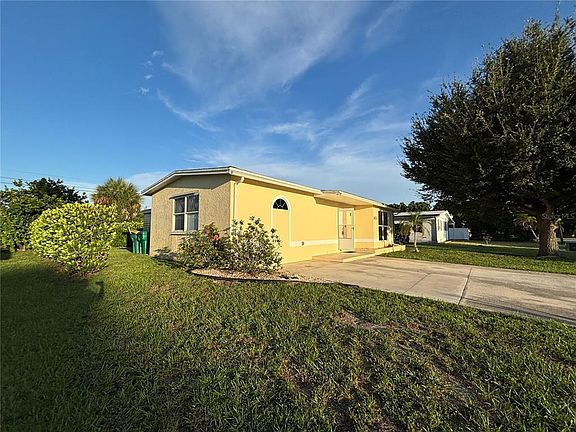 4th image of 2472 PICNIC STREET