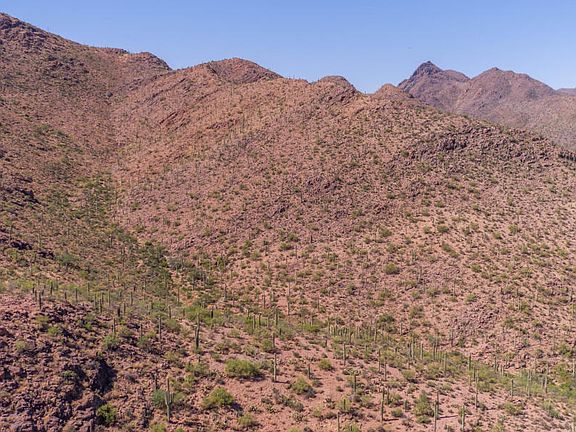 2nd image of 275 N Camino De Oeste