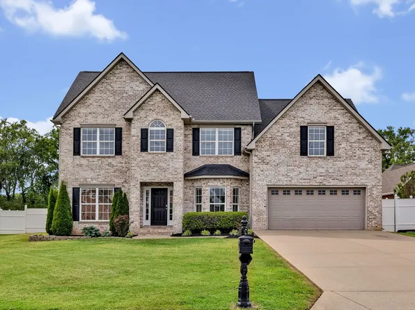 1305 Harvest Grove Blvd, Murfreesboro, TN 37129