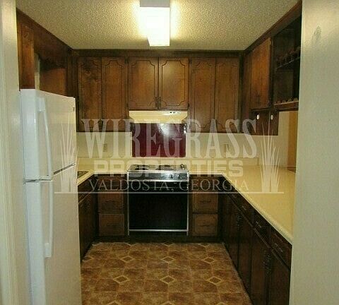 4th image of 2224 Stracener Way