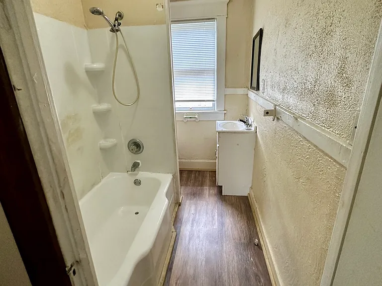 1212 8th Street, Huntington, WV 25701 - 1/2 — Photo 8