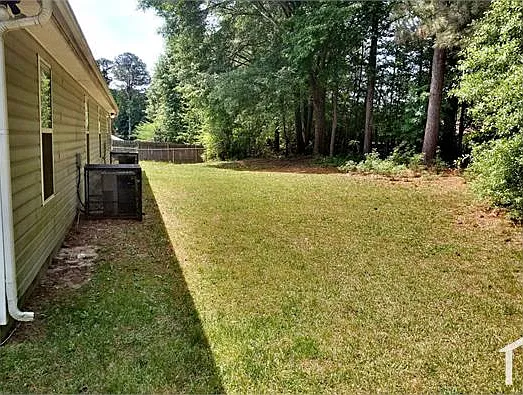 8811 Freedom Way — Photo 3