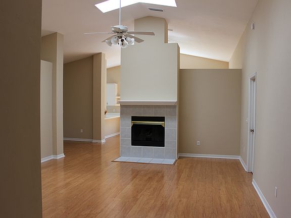 3rd image of 6133 NW 35th Ter