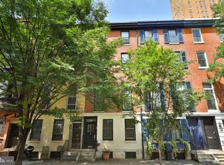 334 S 15th St, Philadelphia, PA 19102