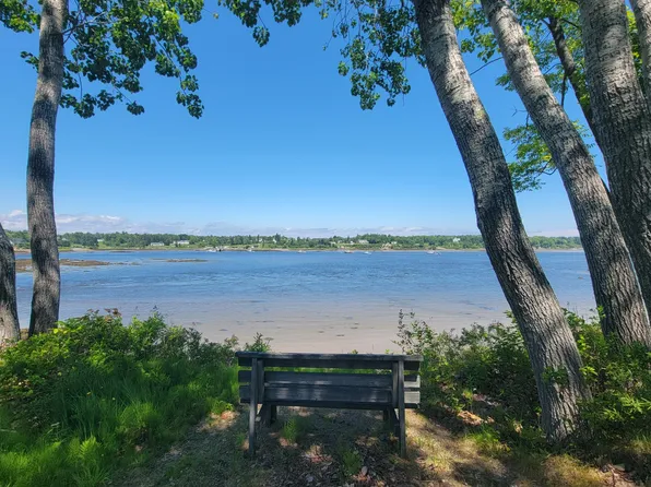 25 Bridge Street, Milbridge, ME 04658