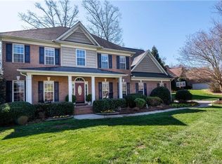 9131 Tenby Ln, Matthews, NC 28104