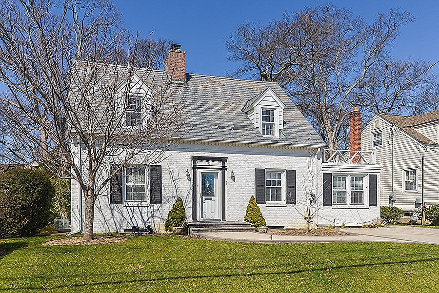 1st image of 115 Avoca Ave