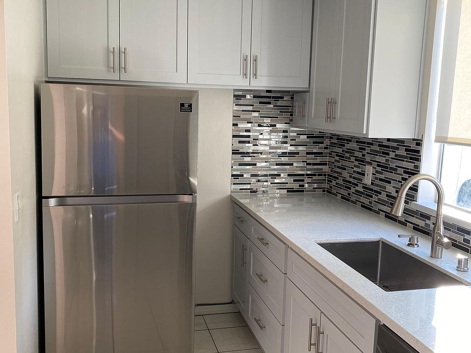 1st image of 2526 W Avenue 35
