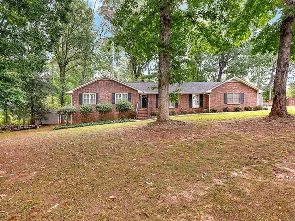 326 Bowen Dr, Anderson, SC 29621