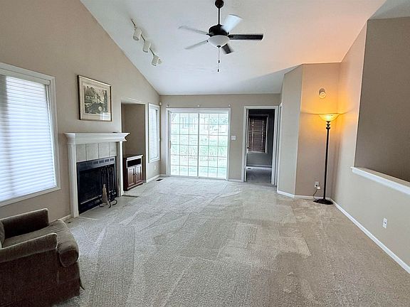 4th image of 5302 SW 23rd St