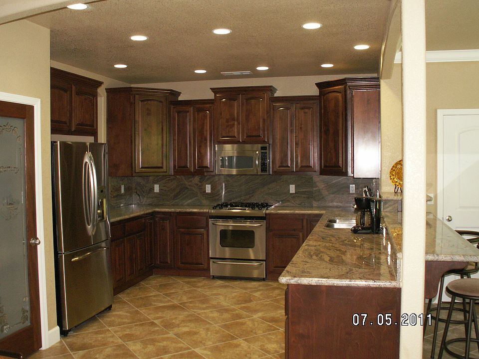 1st image of 925 9th Ave