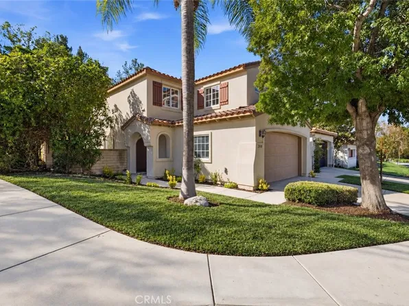 28301 Lobelia Ln, Valencia, CA 91354
