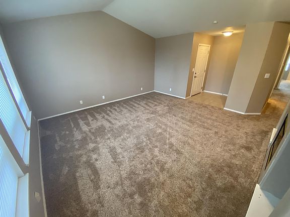 5th image of 800 96th Ave NE Unit E201-1