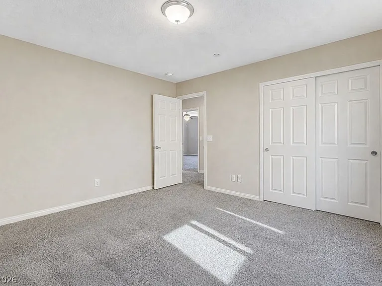 2934 Caxton Grove Dr — Photo 22