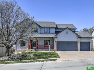 1934 N 174th St, Omaha, NE 68118