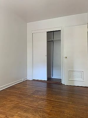 3rd image of 344 E 19th St APT 4R