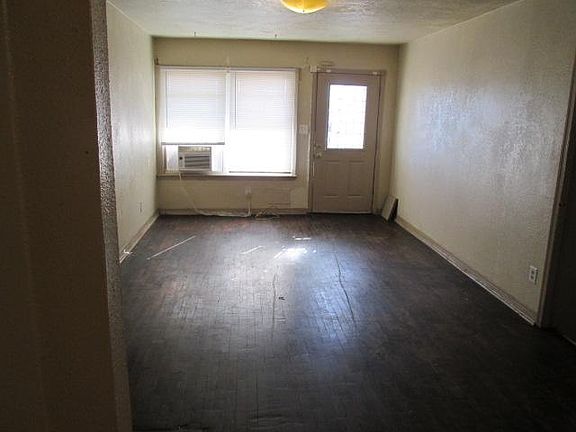 5th image of 2817 NE 17th St