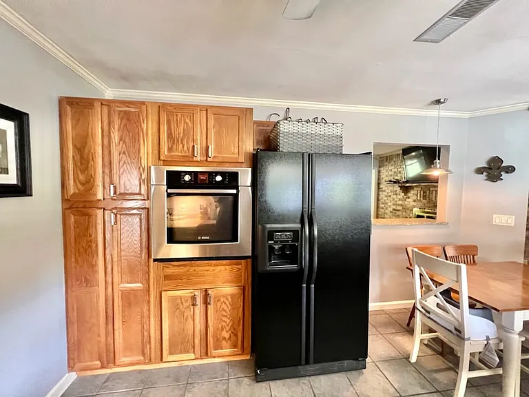 334 Plymouth Ave — Photo 13