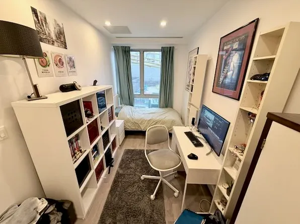 11-28 31st Drive image 11 of 33