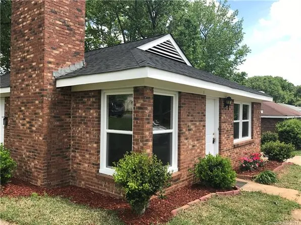 9725 E West T Harris Blvd, Charlotte, NC 28227