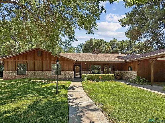2nd image of 1411 Cramer Ct