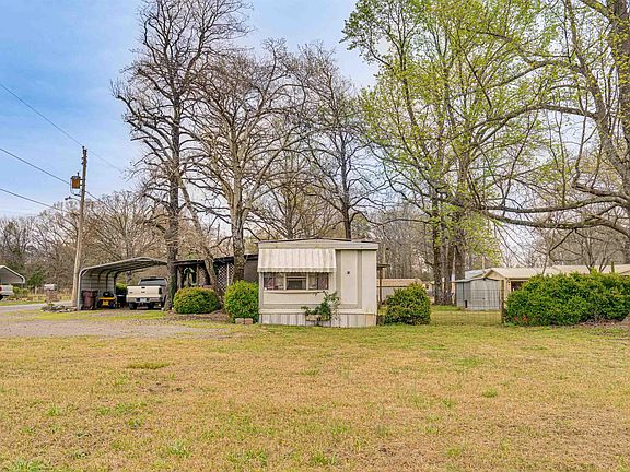 2nd image of 24 Barker Rd