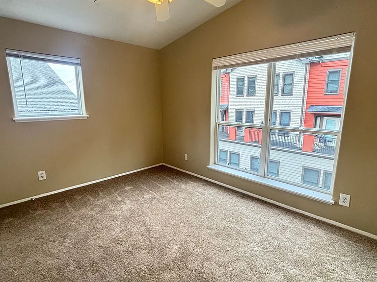 Goose Hollow Townhomes — Photo 39