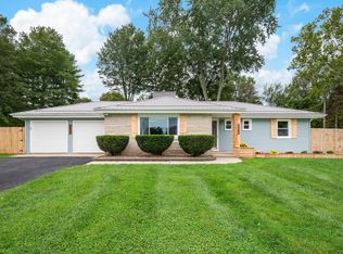 3206 Samson Dr, Buchanan, MI 49107