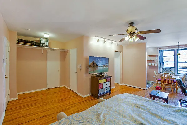 Sold by Level Group | media 3