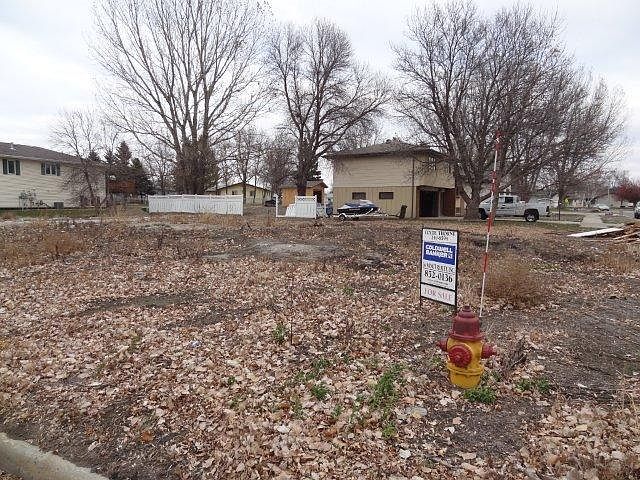 2nd image of 429 22nd St SW
