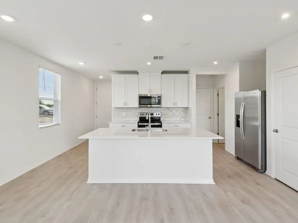 16265 Bird Of Paradise Ave, Clermont, FL 34714