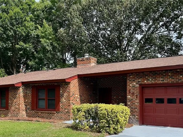 507 Great Park Dr, Newport News, VA 23608
