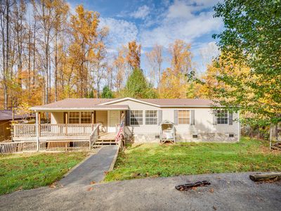 102 Crystal Ln, Unicoi, TN, 37692