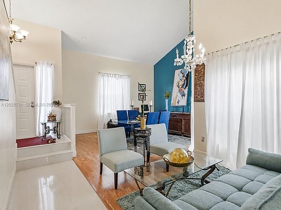 5th image of 14000 Langley Pl