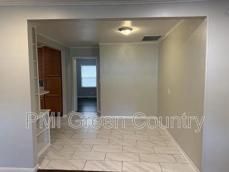 4357 S Rockford Pl — Photo 5