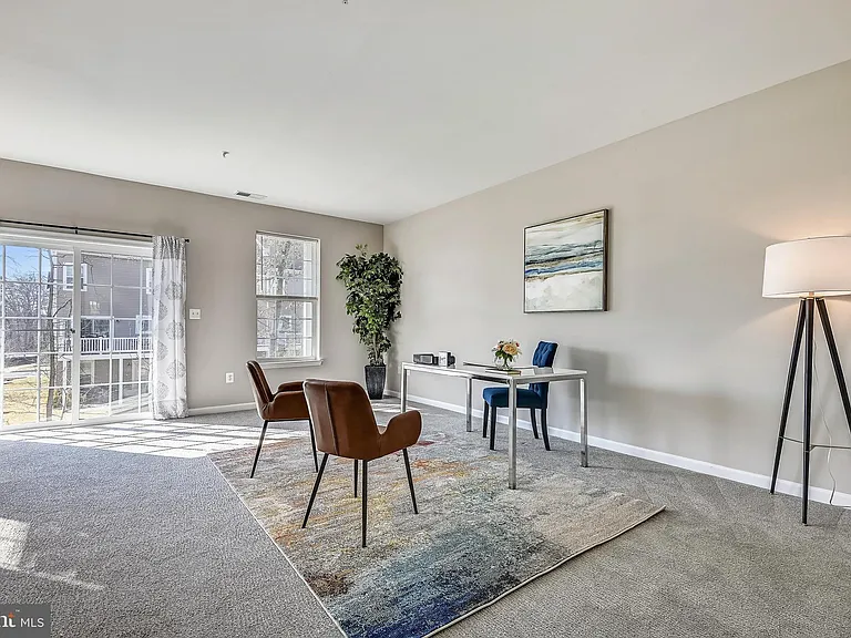 935 Dorchester Cove Rd — Photo 3