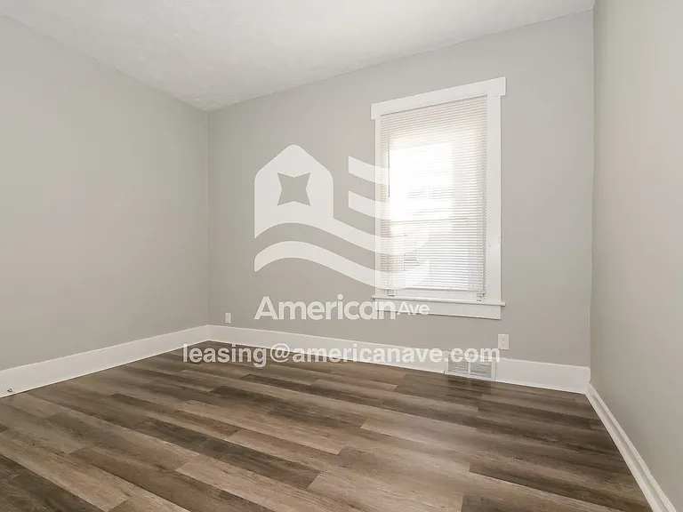 797734_013_wm_-_bedroom_13251480.jpg